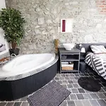 Mansion In Par Dela With Pool * Hastiere-par-dela