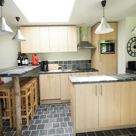 Mansion In Par Dela With Pool Hastiere-par-dela