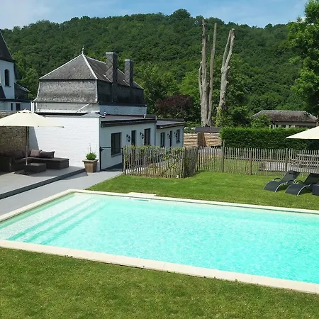 Holiday home Modern Mansion In Hasti Re Par Del With Pool